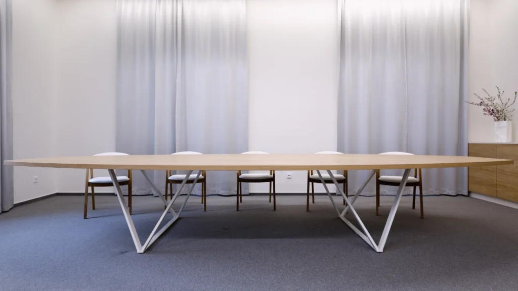 Stolová podnož jednacího stolu