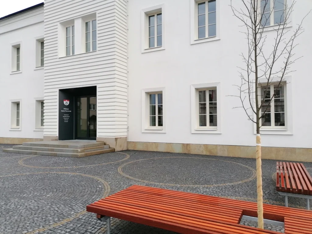 Konstrukce pod venkovní lavičky